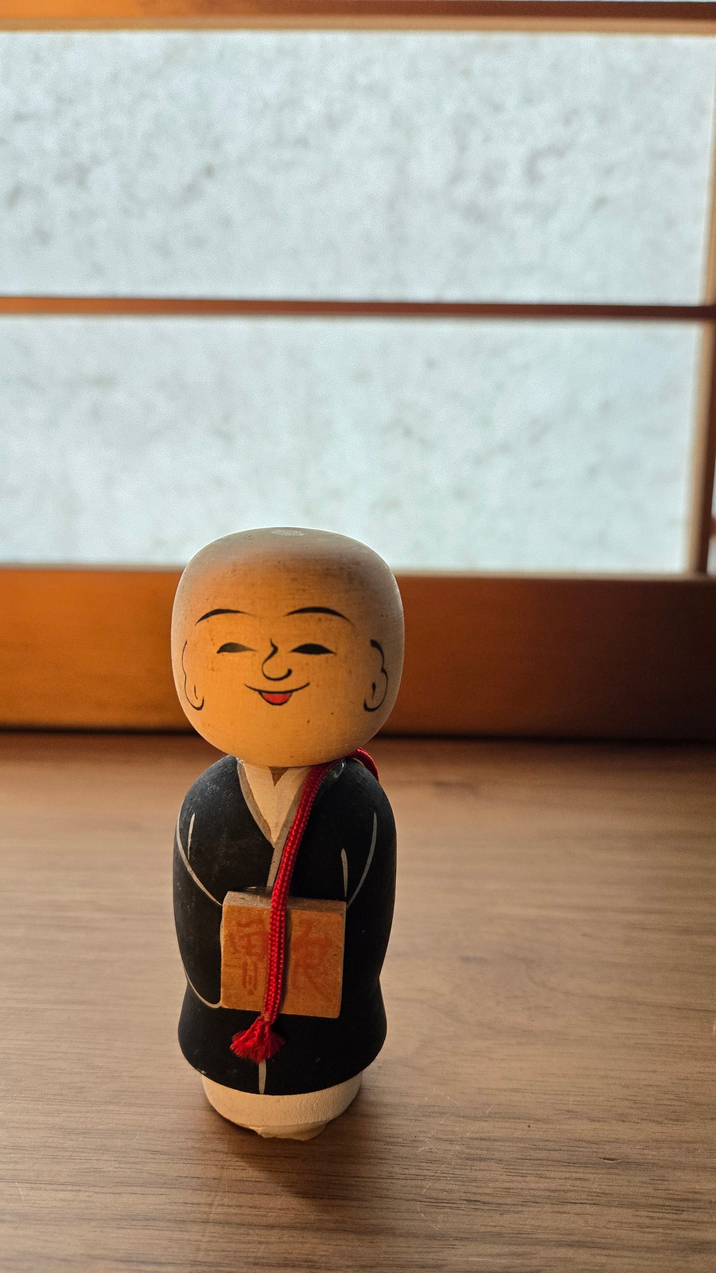 🪆☯️ Kokeshi japonaise vintage — "Le Moine Souriant" お坊さん