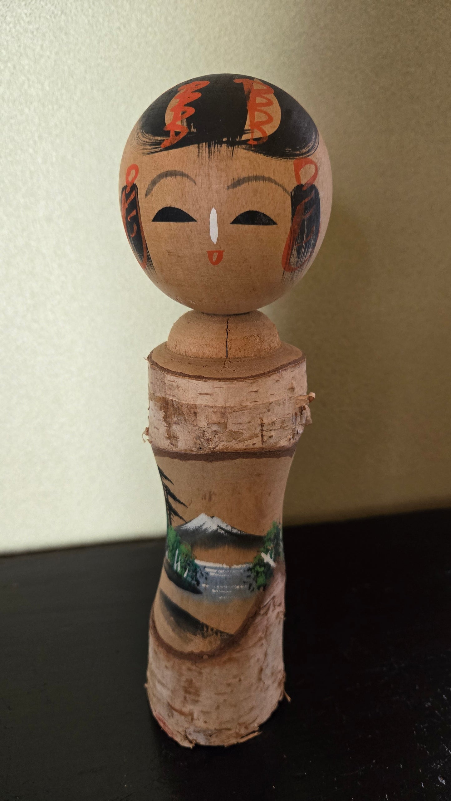 🎎 Kokeshi souvenir – Mont Fuji – Écorce de bouleau