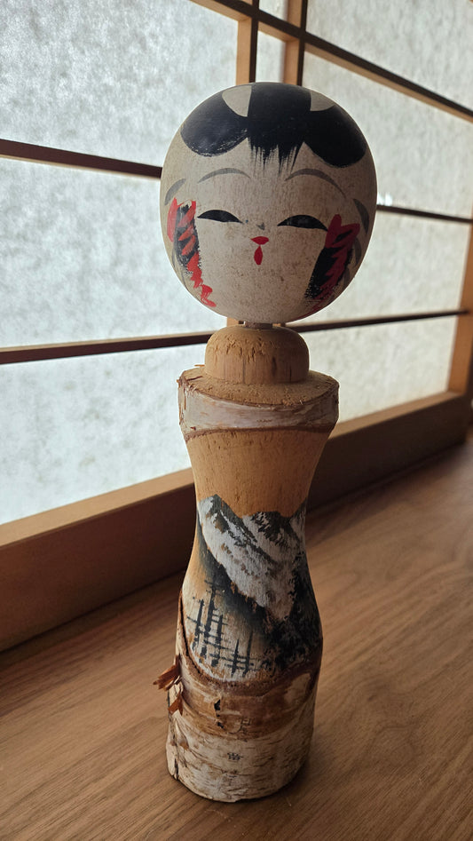 🎎 Kokeshi vintage artistique – Paysage montagne enneigée – Époque Shōwa