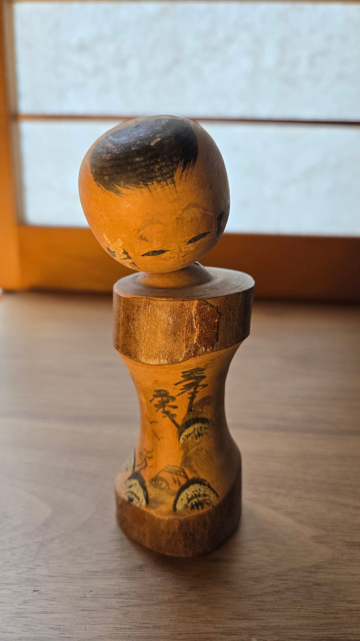 🪆🏔️ Kokeshi japonaise vintage — "Paysage d'Encre" 山水