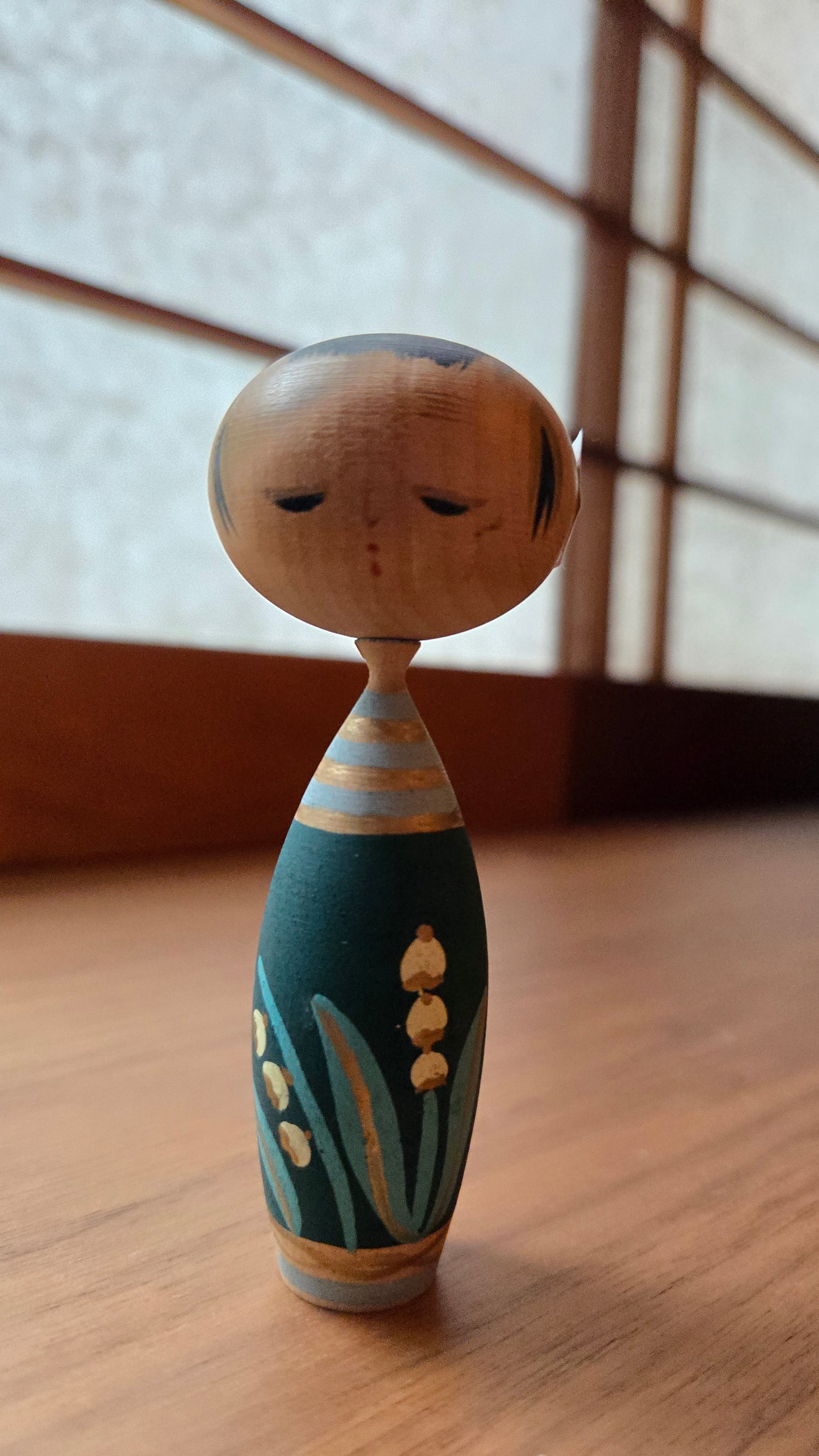 🪆 Mini Kokeshi japonaise vintage — Sosaku créative