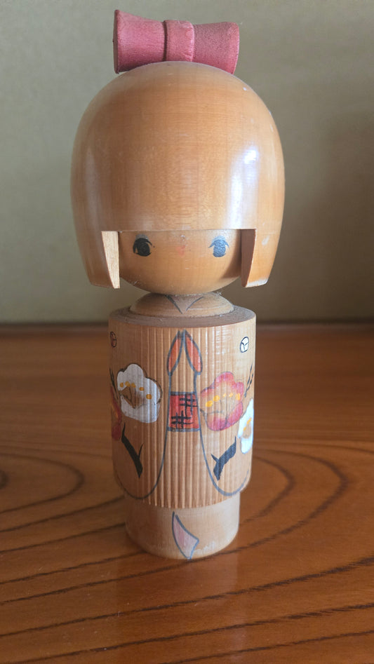 🪆 Kokeshi japonaise vintage — Style Kijiyama