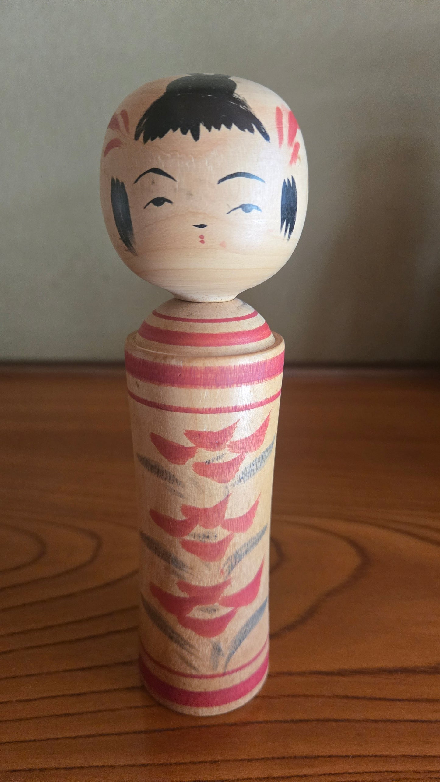 Kokeshi traditionnelle style Tōgatta 🌸