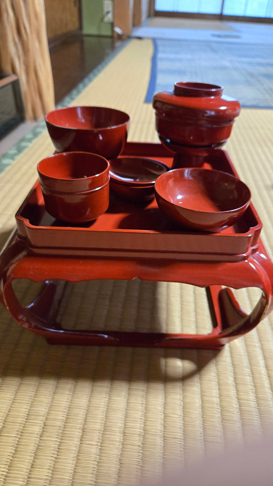 🏮 Service de repas cérémoniel japonais — O-zen laqué vermillon | Bois & laque shu-urushi
