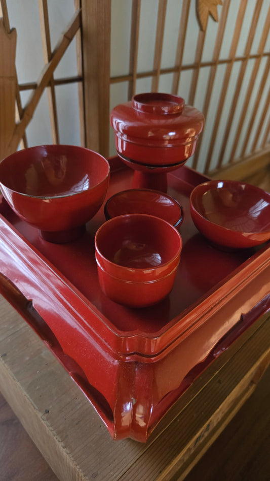 🏮 Service de repas cérémoniel japonais — O-zen laqué vermillon | Bois & laque shu-urushi
