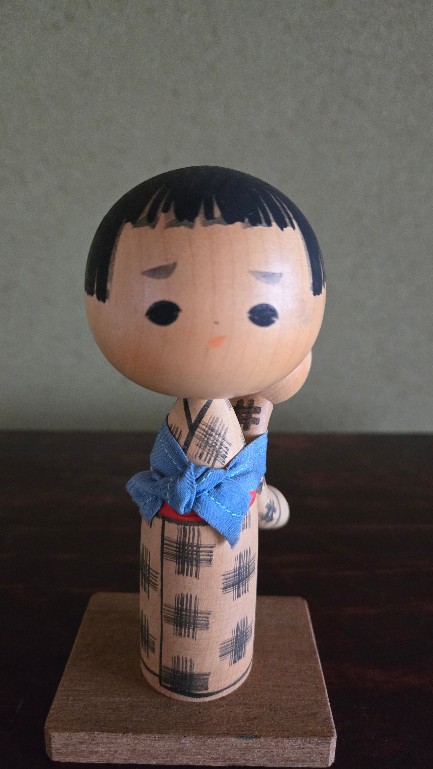 Kokeshi sōsaku — Mère portant son enfant