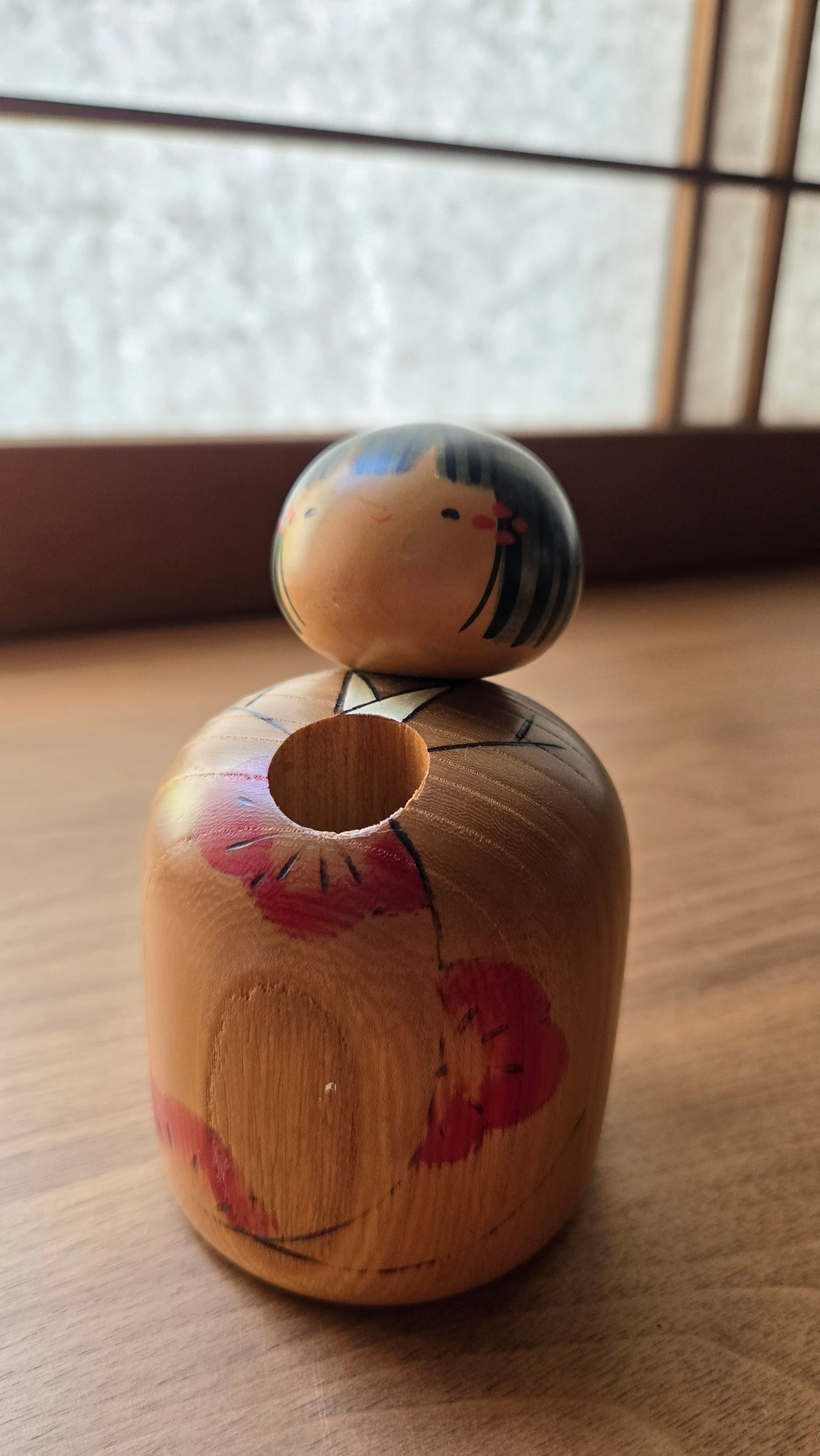 🪆 Kokeshi sōsaku — pot à crayons | bois tourné peint à la main
