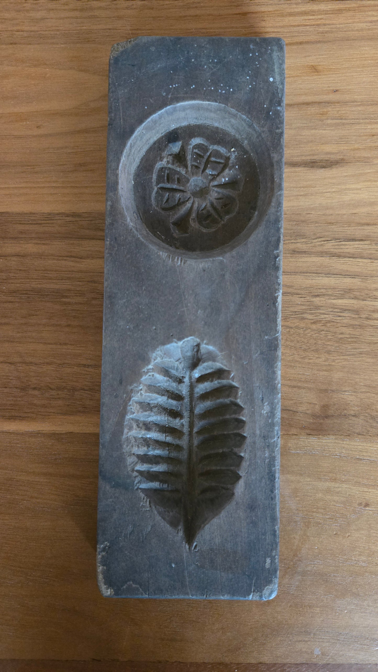 🌸 Moule à wagashi ancien en bois, motifs fleur et feuille, 25 cm