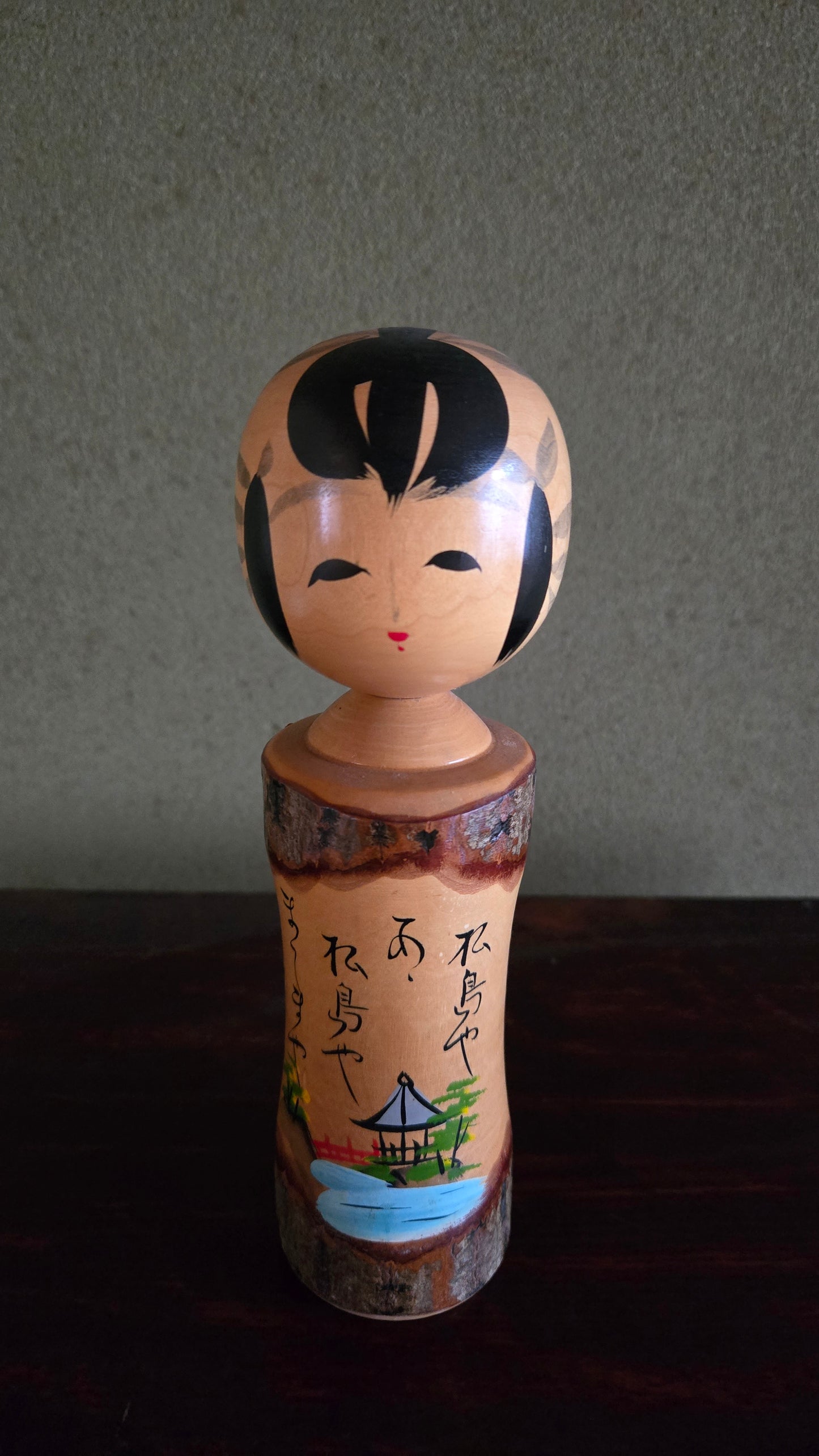 🎎 Kokeshi souvenir de Matsushima — décor peint et haïku calligraphié