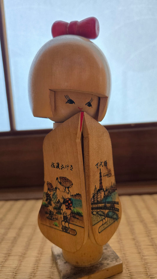 🎎 Kokeshi souvenir vintage – Niigata, Sado Okesa & Pont Bandai
