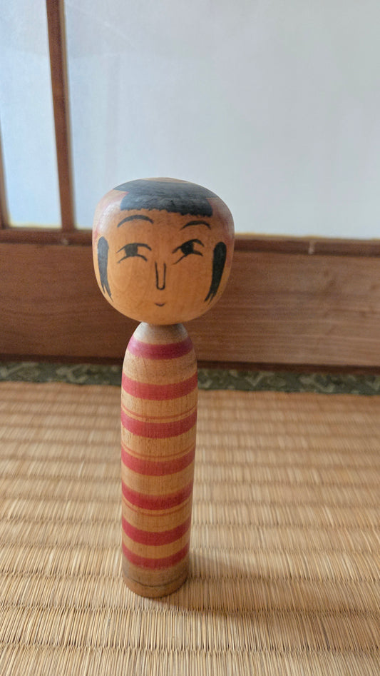 🪆 Kokeshi traditionnelle, corps annelé style Tsuchiyu