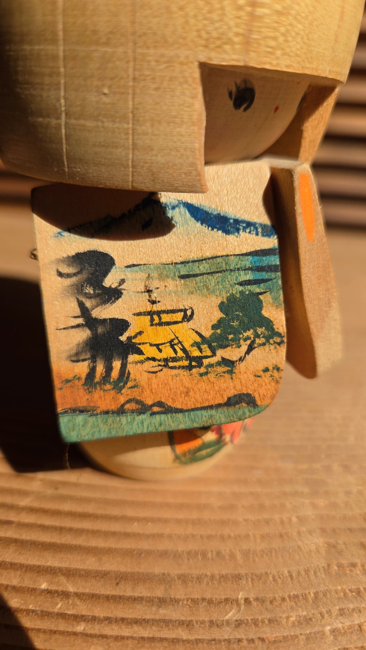 🎎 Kokeshi sosaku fillette à frange et nœud – paysage du Mont Fuji