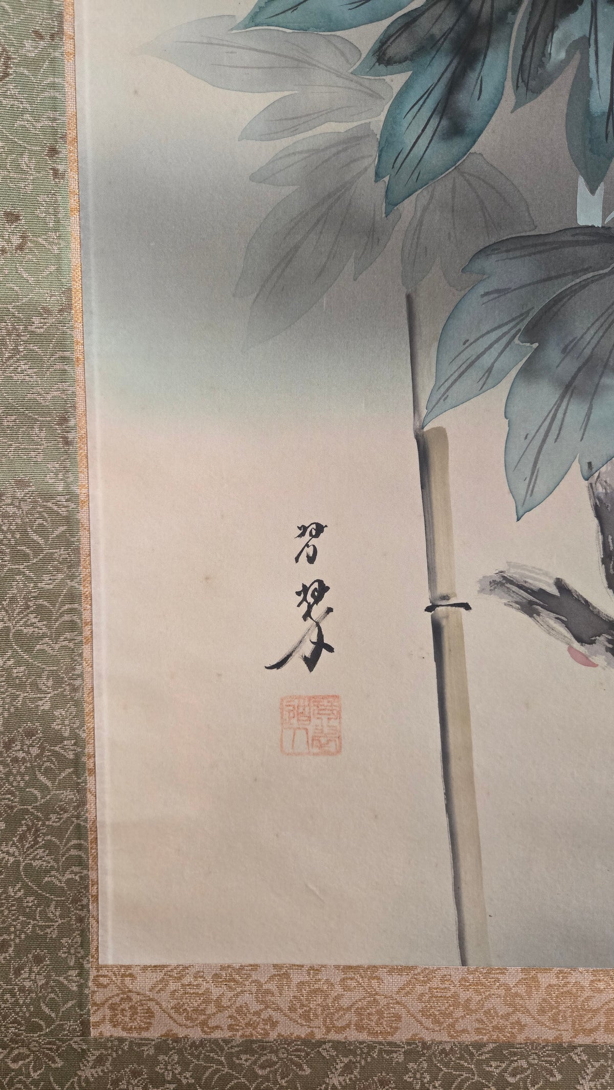 🌸 Kakejiku japonais ancien « Botan » (牡丹) – Pivoines roses et bambou, avec sa boîte d’origine