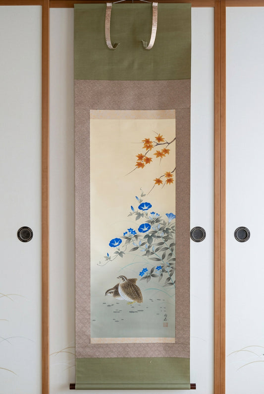 🍂 Kakejiku ancien : cailles, gentianes et feuilles d’érable en automne, peinture sur soie signée, avec sa boîte