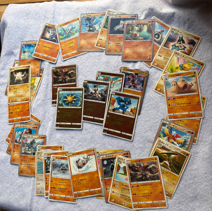 Lot cartes Pokémon japonaises, type Combat, 6 cartes brillantes + environ 30 cartes normales