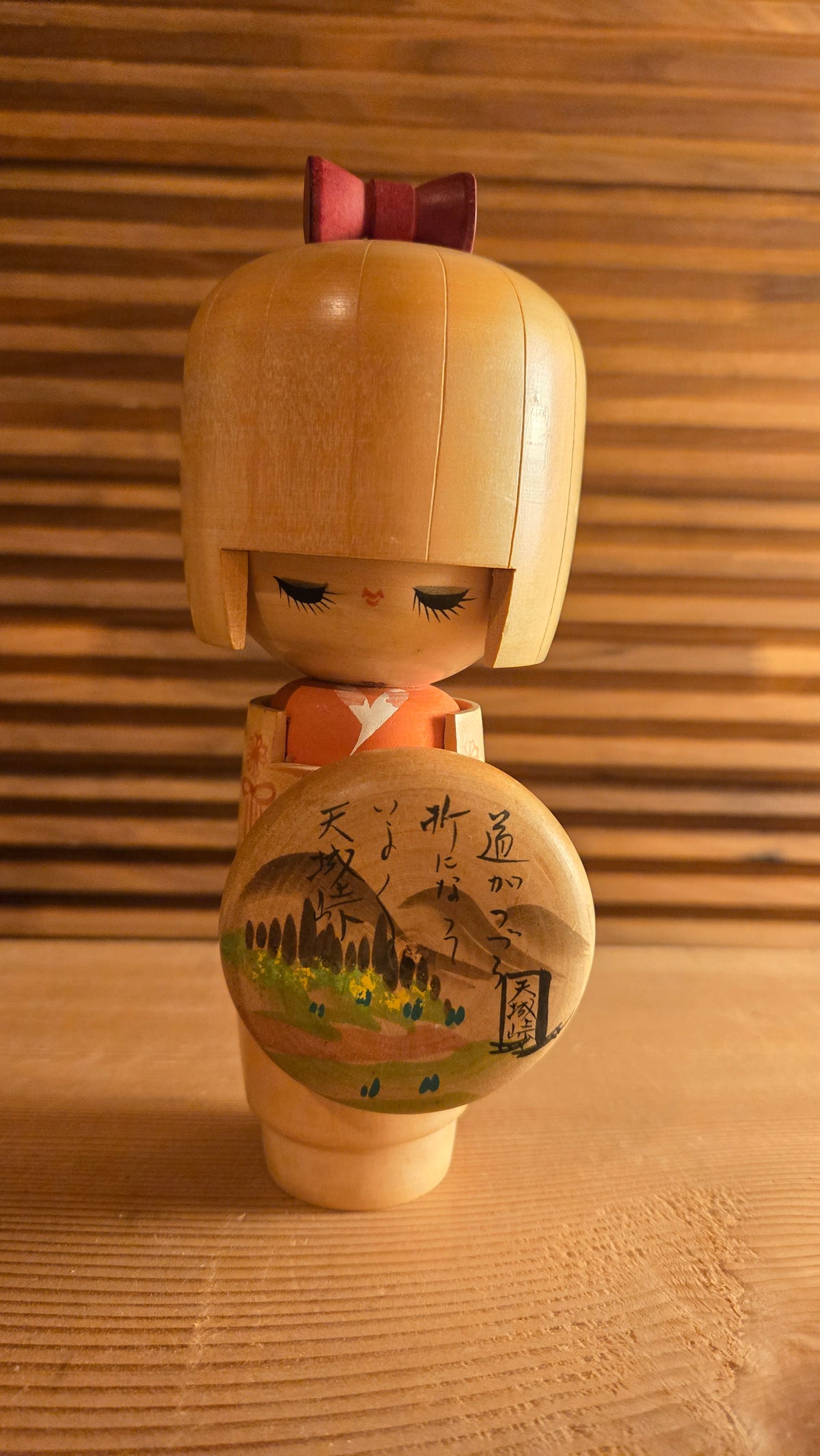 🌲 Kokeshi créative « Col d'Amagi » signée, paysage peint et calligraphie, Shōwa 57 (1982)