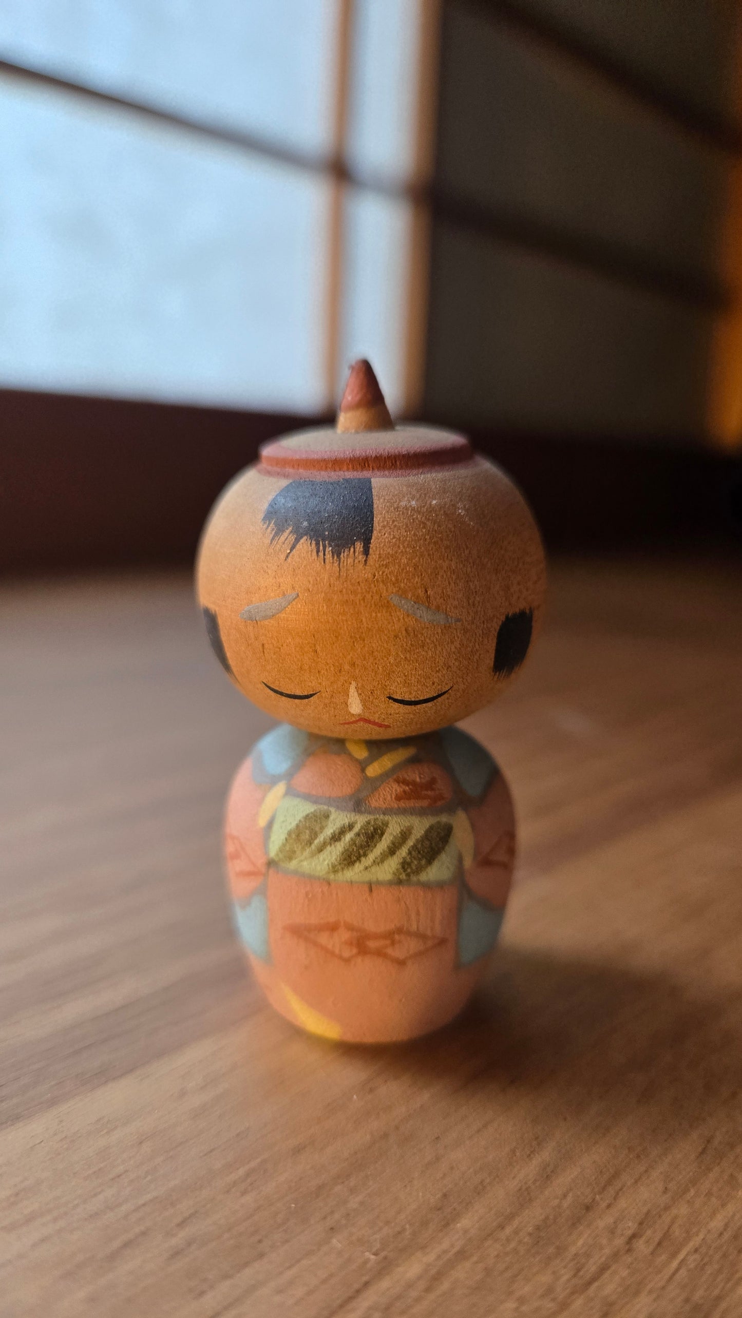 🪆 Trio de kokeshi vintage — 4 cm chacune