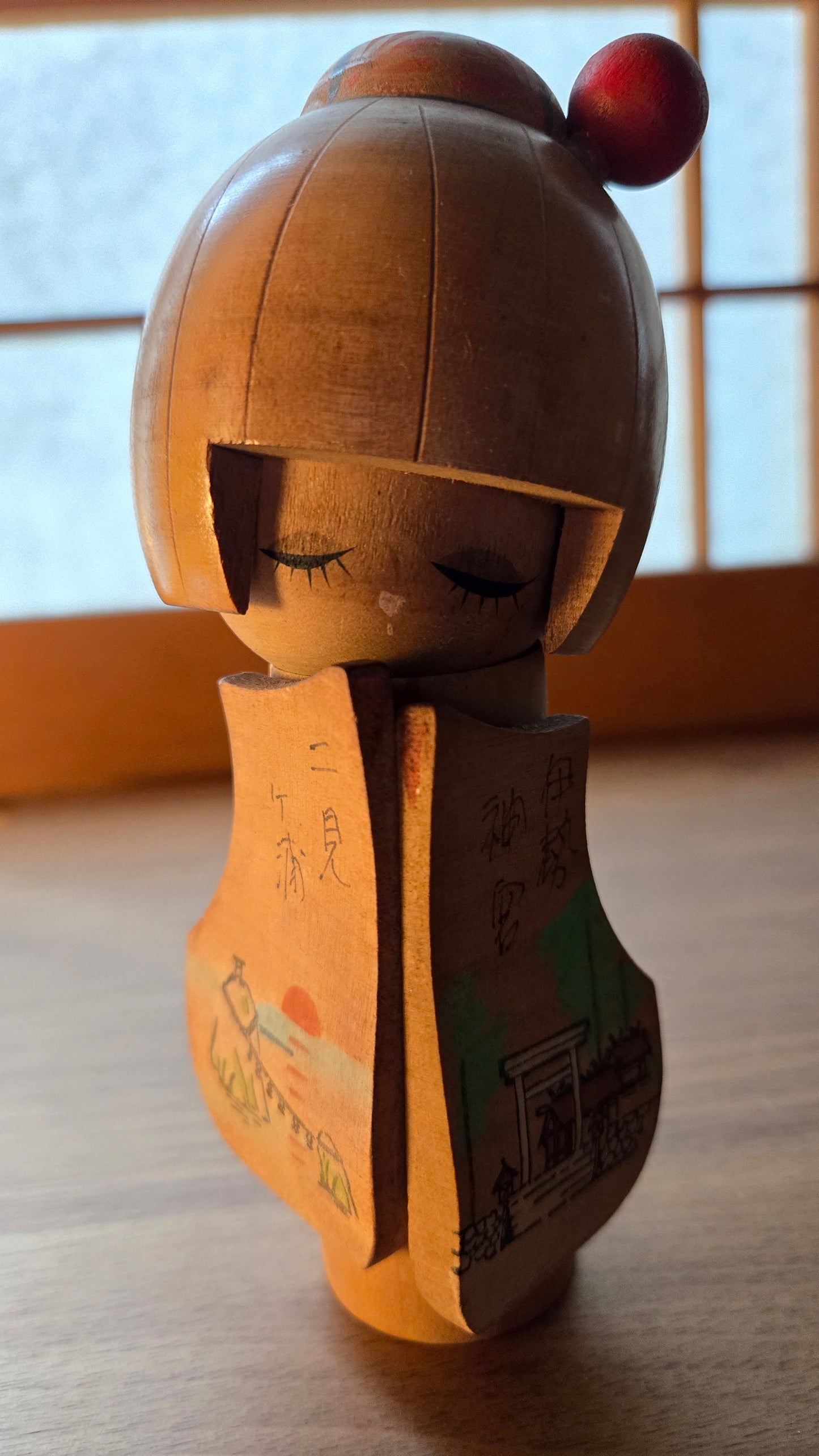 🪆 Kokeshi souvenir — Ise Jingū & Futamigaura, préfecture de Mie